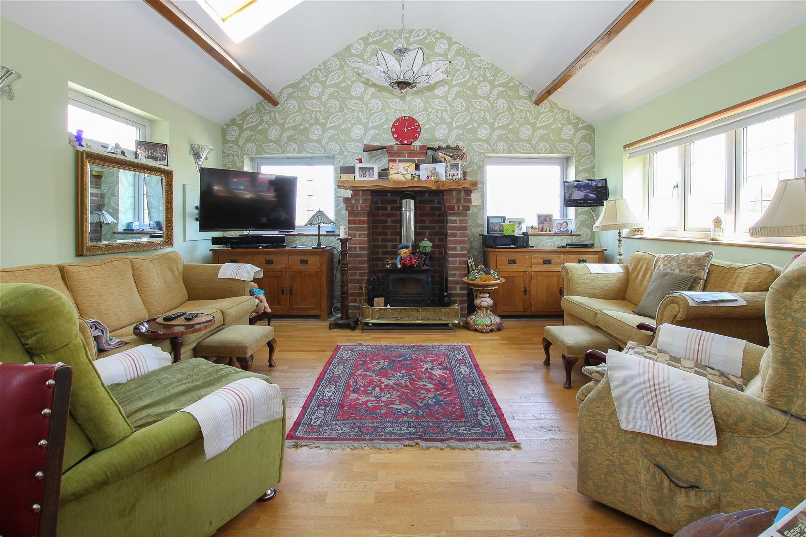 Stapleford Road, Stapleford Abbotts, Romford Keith Ashton